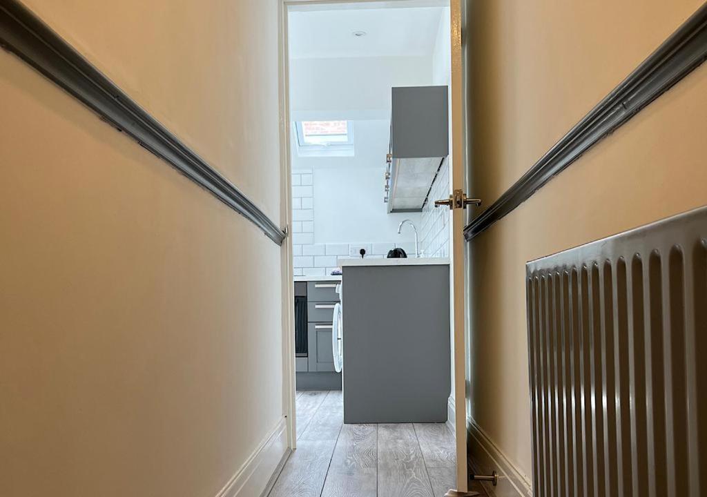 34 One Apartment Литам Сент Аннс Екстериор снимка